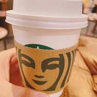 Photo taken at Starbucks by あおばた し. on 12/16/2022