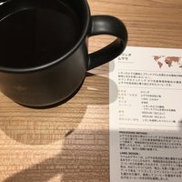 Photo taken at Starbucks Reserve Bar by しょう on 10/1/2017