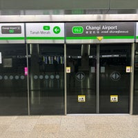 Photo taken at Changi Airport MRT Station (CG2) by しょう on 4/30/2024