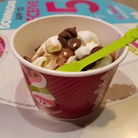 Photo taken at Menchie&amp;#39;s by Tracy W. on 7/14/2019