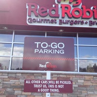 Photo taken at Red Robin Gourmet Burgers and Brews by Josiah H. on 4/29/2013