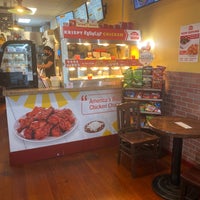 Foto tomada en Johnathan&amp;#39;s Sandwich House and Catering  por Becky M. el 12/5/2020