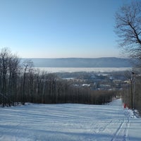 Photo taken at Горнолыжный комплекс «СОК Красная Глинка» by Дарья М. on 12/30/2019