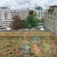 Foto diambil di Crowne Plaza Berlin City Centre Ku&amp;#39;damm oleh Alex U. pada 10/9/2020