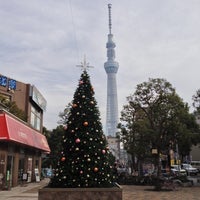 Photo taken at コミュニティストア 吾妻橋店 by 300x on 11/29/2012