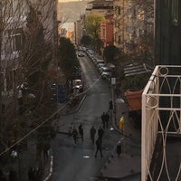 Снимок сделан в Beyoğlu Tango Tek Dans Okulu-Cihangir пользователем mikail m. 12/10/2017