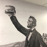 11/4/2018 tarihinde Greg D.ziyaretçi tarafından Honest Abe&amp;#39;s Burgers &amp;amp; Freedom'de çekilen fotoğraf