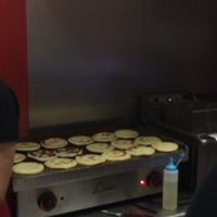 4/24/2015 tarihinde Carolina A.ziyaretçi tarafından Arepa Olé &amp;quot;Chueca&amp;quot;'de çekilen fotoğraf