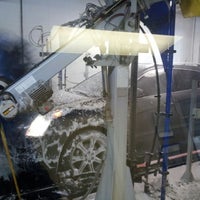 Photo taken at Blue Wave Auto Spa Car Wash by Ernest S. on 11/17/2012