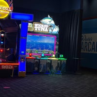 Photo taken at Dave &amp;amp; Buster&amp;#39;s by Claudia M. on 3/6/2023