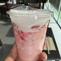 Photo taken at Starbucks by Jaykay C. on 11/28/2023