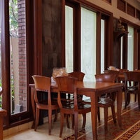 Review Ayam Goreng Ny. Suharti Cibubur