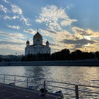 Photo taken at Причал «Театр Эстрады» / «Большой Каменный мост» by Maria on 7/26/2020