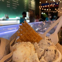 Das Foto wurde bei Jeni&amp;#39;s Splendid Ice Creams von Shamllany am 7/30/2022 aufgenommen