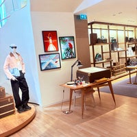 Review Louis Vuitton