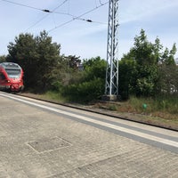 Foto tirada no(a) Bahnhof Ostseebad Binz por Oceanwide J. em 5/21/2018