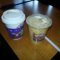 Photo taken at The Coffee Bean &amp;amp; Tea Leaf by Charita A. on 11/8/2012