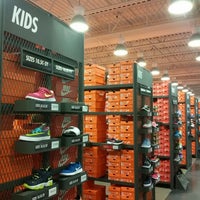 tanger oulet nike store wi dells