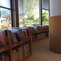 能美市立辰口図書館 Library