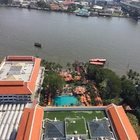 Photo taken at Kasara Lounge@Anantara Bangkok Riverside Spa &amp; Resort by Burutrad C. on 1/29/2017