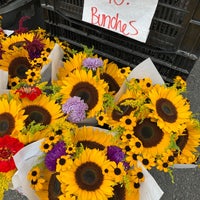 Photo taken at Issaquah Farmers Market by Doug V. on 9/5/2020