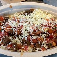 Photo taken at Chipotle Mexican Grill by takemon62act on 6/1/2019