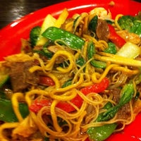 Foto tirada no(a) Gobi Mongolian Grill por Eleanor em 1/2/2013