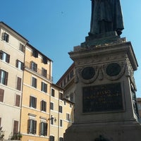 Photo taken at Monumento a Giordano Bruno by Simona C. on 10/21/2018