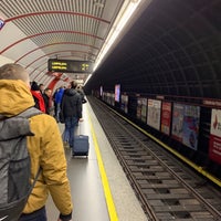 Photo taken at H Hauptbahnhof by Ondra U. on 12/11/2018