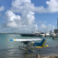รูปภาพถ่ายที่ Miami Seaplane Tours โดย Kit เมื่อ 2/10/2018