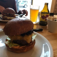 Photo taken at Boom! Burgers by Gabriele B. on 11/2/2018