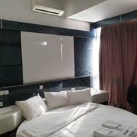 Foto diambil di Hotel De KOKA oleh Mihályi B. pada 2/16/2019