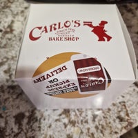 Photo taken at Carlo&amp;#39;s Bake Shop by Mihályi B. on 3/20/2023