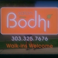 รูปภาพถ่ายที่ Salon Bodhi โดย Elena เมื่อ 10/3/2012