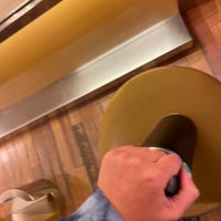 roosevelt field louis vuitton