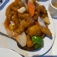 Photo taken at Yang Chow Restaurant by Chris L. on 7/16/2023