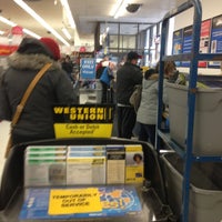 Das Foto wurde bei Walmart von Joshua B. am 12/21/2012 aufgenommen