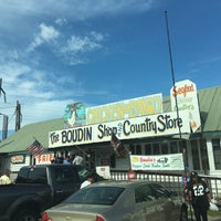 Снимок сделан в Chicken On The Bayou The BOUDIN Shop &amp;amp; Country Store пользователем Suzanne W. 11/6/2016