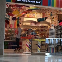 Photo taken at Dylan&amp;#39;s Candy Bar (IAH Terminal A) by Suzanne W. on 10/25/2016