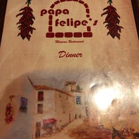 รูปภาพถ่ายที่ Papa Felipe&amp;#39;s Mexican Restaurant โดย chris g. เมื่อ 10/9/2018