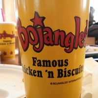 Photo taken at Bojangles&amp;#39; Famous Chicken &amp;#39;n Biscuits by Valkyrie on 1/27/2014
