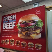 Photo taken at Wendy’s by Beer J. on 3/23/2017