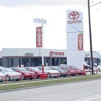 รูปภาพถ่ายที่ Tejas Toyota โดย Cameron T. เมื่อ 10/18/2013