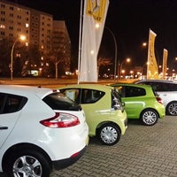 1/4/2014 tarihinde Ivana ☀.ziyaretçi tarafından Renault Retail Group'de çekilen fotoğraf