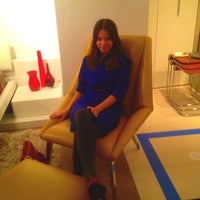 9/27/2012にMonica S.がResource Furnitureで撮った写真