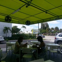 10/11/2012 tarihinde Ft. Lauderdale E.ziyaretçi tarafından Sweet Bananas Grill'de çekilen fotoğraf