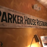 Foto diambil di Parker House Inn oleh maymotoyama pada 10/7/2018