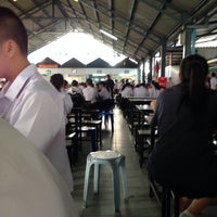 Photo taken at Canteen of Triam udom suksa pattanakarn school by Wham S. on 7/8/2014
