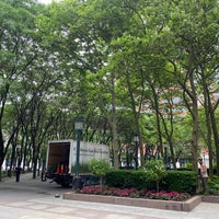 Photo taken at Brooklyn Commons at MetroTech Center by Max S. on 6/11/2020