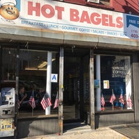 Photo taken at Hot Bagels by Max S. on 12/3/2016